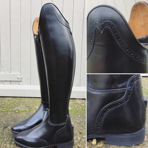 OLIVIA / Polished black with brogue detailing